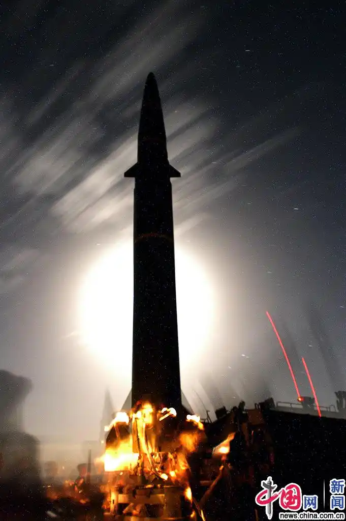 东风"快递",使命必达!火箭军某旅实弹发射精美瞬间