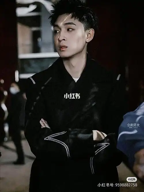 资料不全,有写错的字,请谅解(不喜勿喷)#秦霄贤  #宝藏男孩秦霄贤