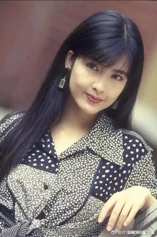 周慧敏年轻时,清纯玉女