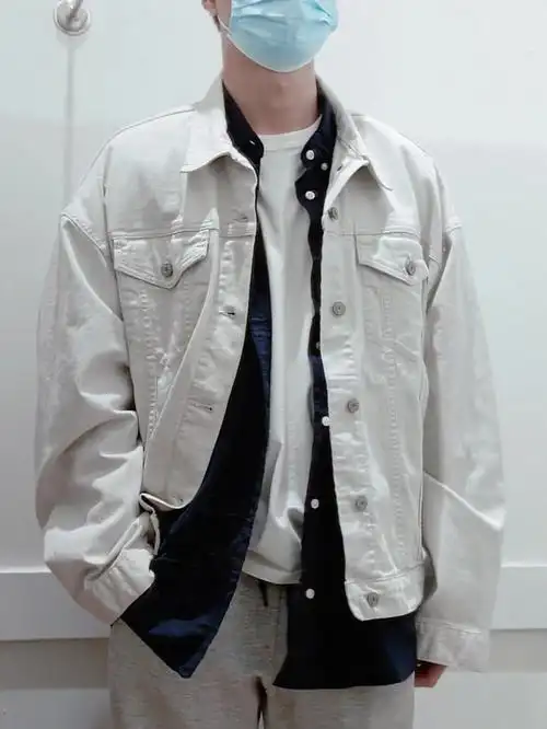 每日穿搭|白色的牛仔外套 春季必备
