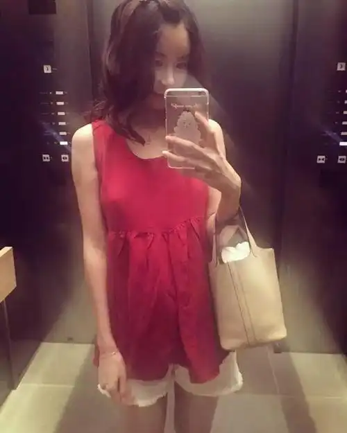 张子萱大肚孕照首曝光薄纱遮身火辣性感陈赫罕见出镜