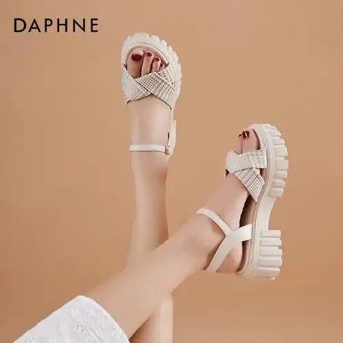 达芙妮厚底凉鞋2021年新款夏季女鞋防水仙女松糕时装凉鞋