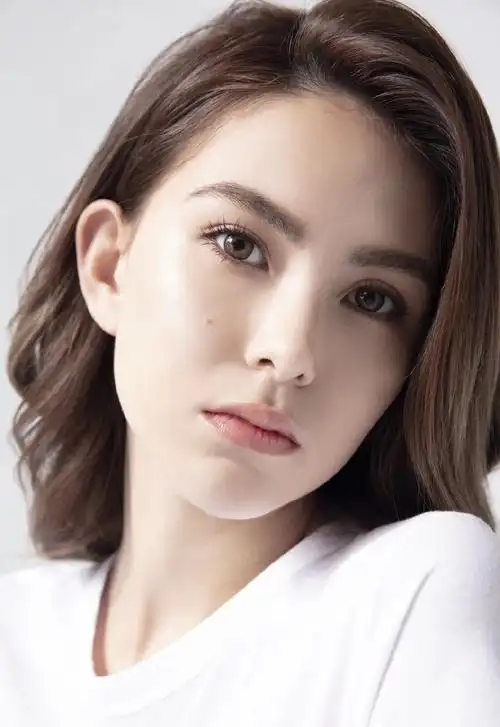 谢霆锋昆凌美妆代言海报图片