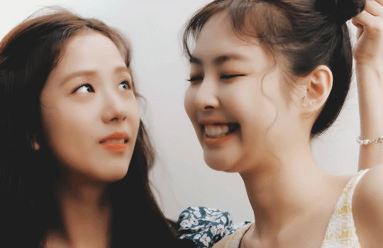 【tumblr/gif】blackpink是yg entertainment于2016年8月8日推出的