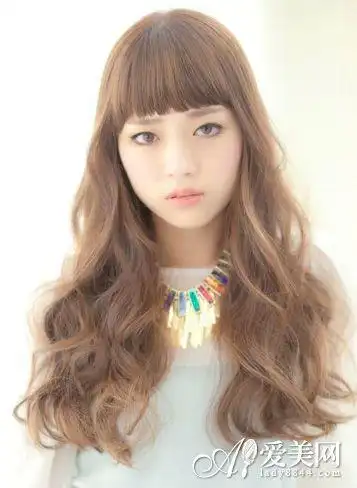 齐刘海长发发型图片甜美养眼显气质