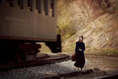 【《回不到的过去》 摄影图片】人像摄影_太平洋电脑网摄影部落