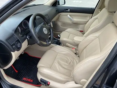 【白银】2006年10月 大众 宝来/宝来经典 2005款 1.