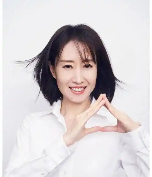 原创有种整容叫刘敏涛分手富豪老公变化不大她却像换了个人