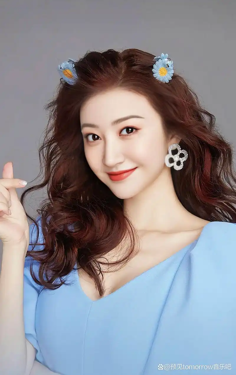 长相甜美的女明星景甜