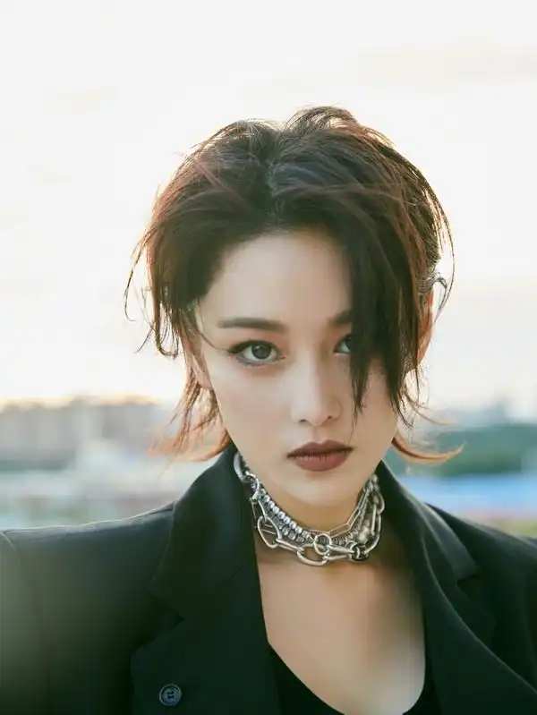 万茜刘雨昕的超a短发太抢眼是心动的感觉没错啦