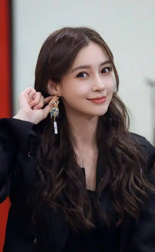 angelababy真仙女,可盐可甜!