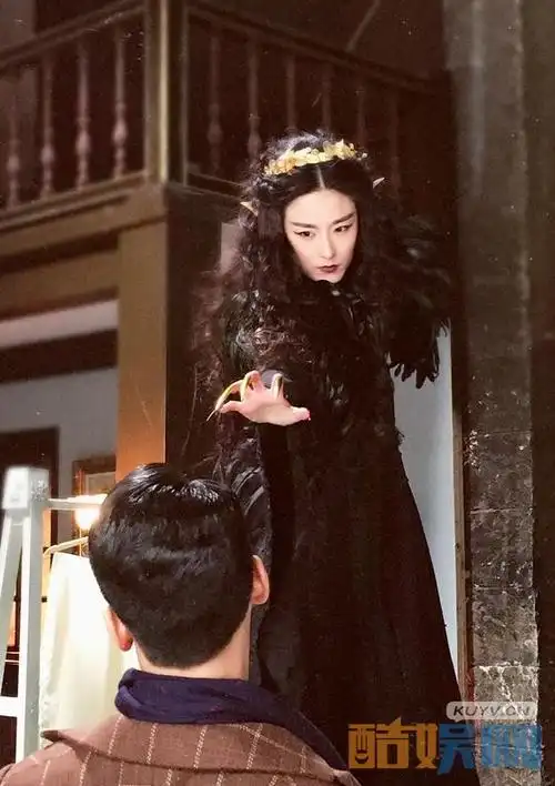 徐百卉《半妖倾城》剧照