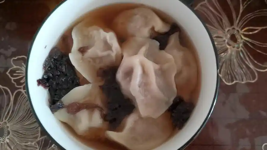 每日一食～紫菜汤饺子