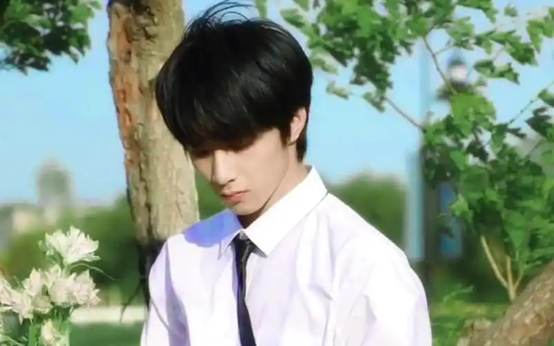 【刘耀文】他好漂亮啊~国内14岁美少年的顶级美颜