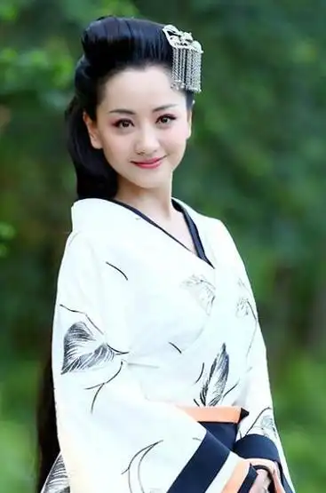 杨蓉新剧一身红衣(杨蓉红衣古装造型)-星座梦城