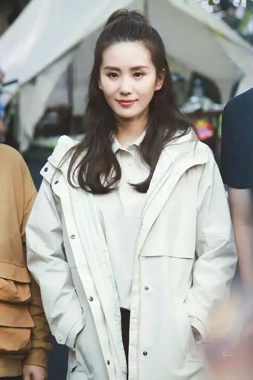 刘诗诗可隆品牌代言人##刘诗诗元气半马尾