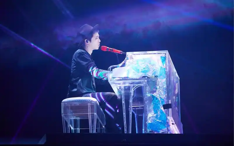 华晨宇2019火星演唱会1116海口站全程 舞台加观众区全景 太震撼了