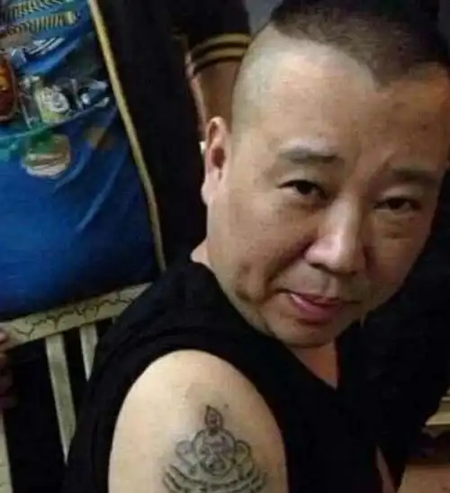 德云社成员身上有纹身,郭德纲只说了一句话,姜昆直言:低俗不堪