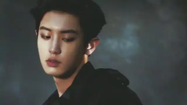 颜控福利来啦,一身黑衣的朴灿烈,好绝一男的