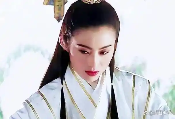 对于不同的赵敏,你是喜欢贾静雯的古灵精怪,还是张敏的霸气之姿