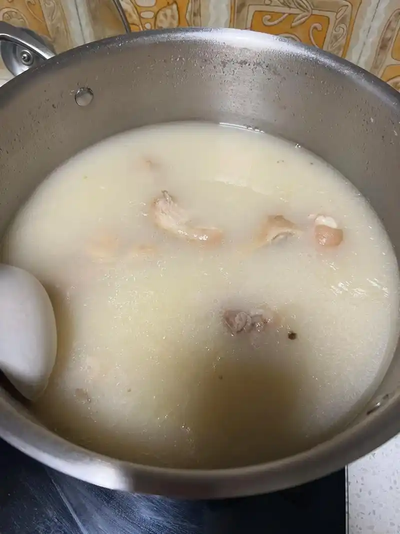 早上跑了两家菜市场,才买到纯前蹄,不带肘子那种 - 抖音