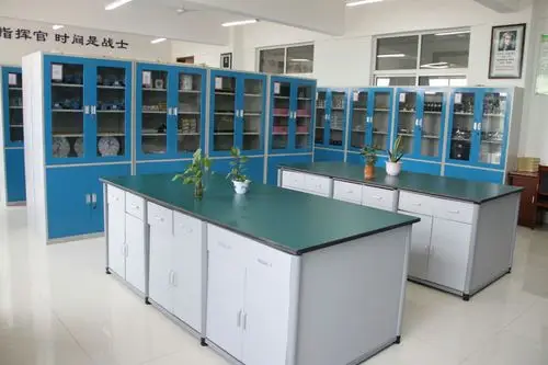 平原第一实验小学科学仪器室