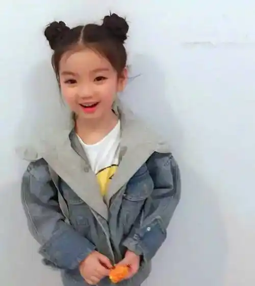 影戏|3岁出道年赚8万,却被父母当作"摇钱树",如今7岁整容式长大