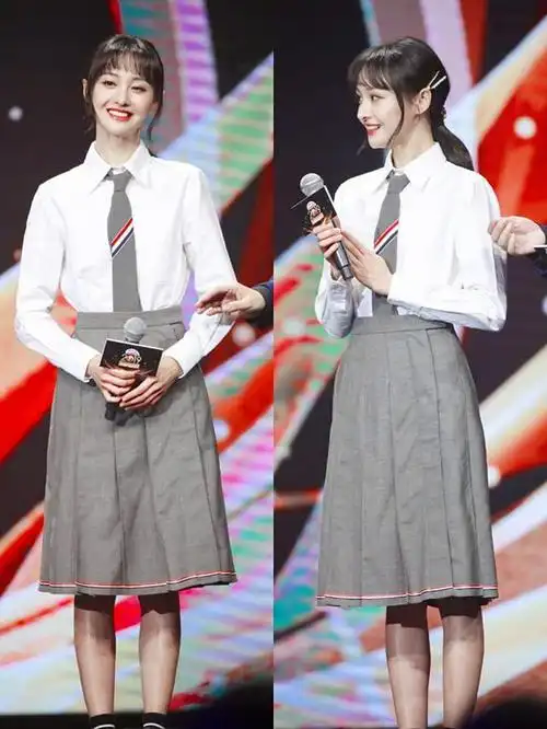 郑爽杂志首刊封面 郑爽穿校服现身活动,一颦一笑楚楚动人,再现清纯