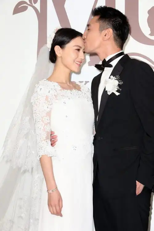 高圆圆&amp;赵又廷台北大婚