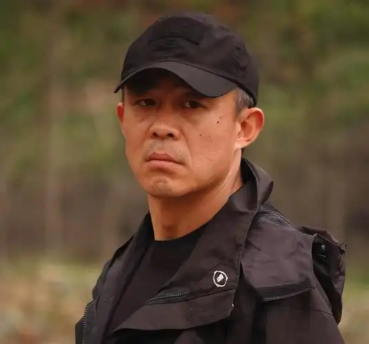 国家一级演员侯勇:我这辈子最正确的决定,就是娶了一个90后妻子_沈蓉