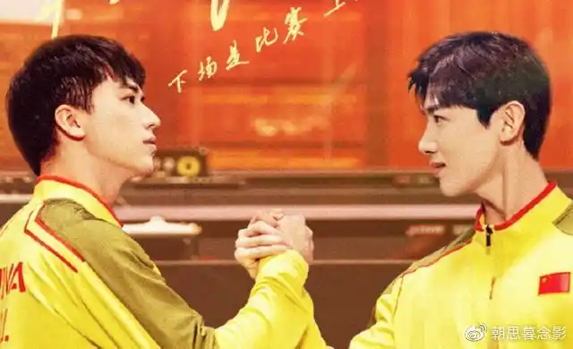 荣耀乒乓持续热播白敬亭与许魏洲的演技也难掩剧本瑕疵