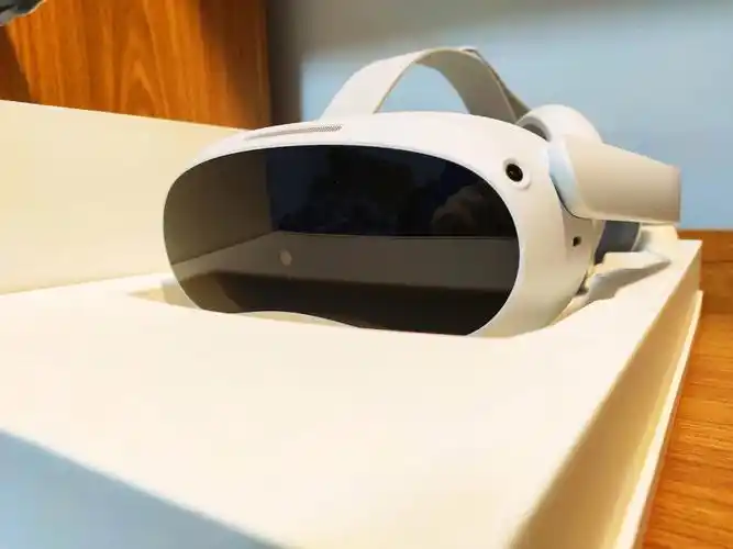 入手的第一台vr眼镜pico4开箱