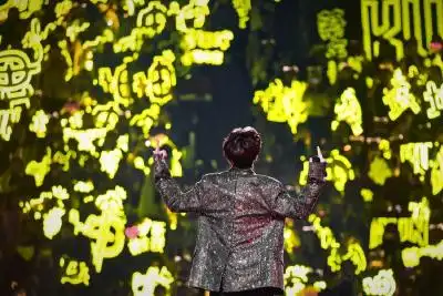 kun&ikun是双向浪漫"那片金海,珍藏在少年深邃的眼眸里"蔡徐坤,涨是