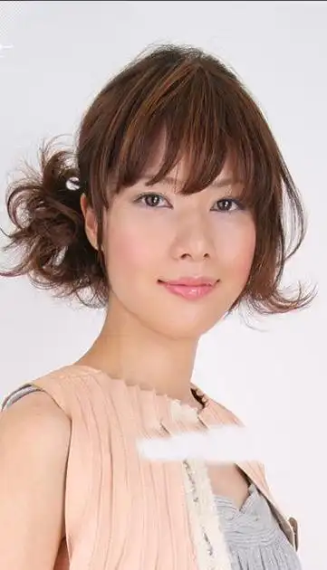 日本女人头顶发髻发型 最简单发髻的盘法图解 - 发型教程 - 发型社