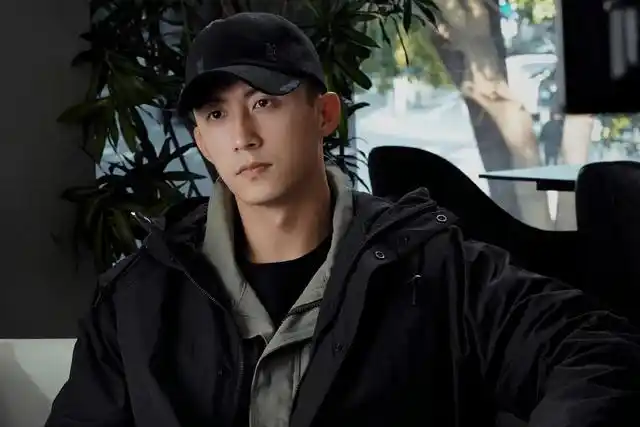 黄景瑜还不转型?《罚罪》又演警察,舒适圈待久了,未必是好事