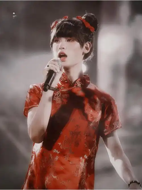 黄明昊20180728限量版黄春丽精品图楼