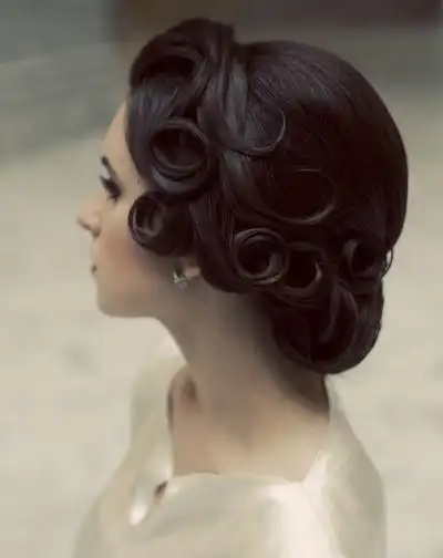 欧美复古盘发发型唯美图片
