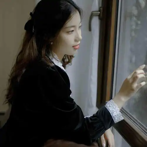 2021文艺气质美女头像