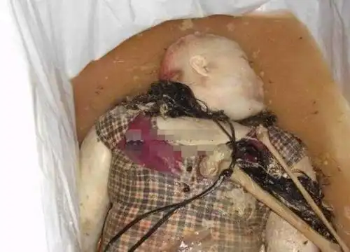 【慎入】浴室少女二十天,浴室自杀二十天恶心图片及自杀真相