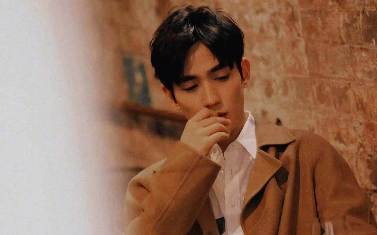 朱一龙儒雅帅气高清桌面壁纸