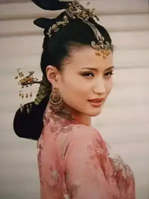 万美汐个人简历 剧照,万美汐演了哪些电视剧名字 - 歌词译