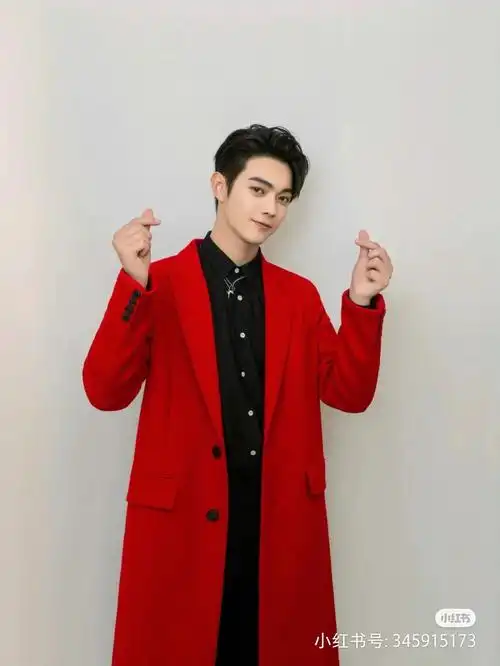 集齐了,希望这个彩虹白96可以给alaso们和soso带来好运哦@许凯soso