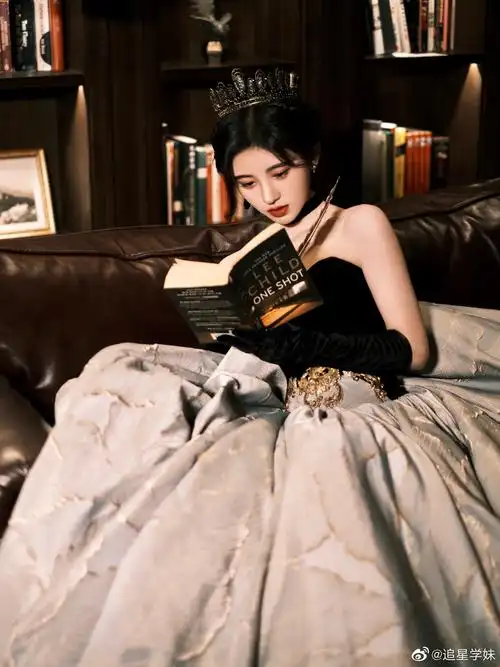 人间黑天鹅鞠婧祎真的太美了