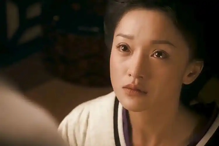 周迅#有一种演技叫"眼技",原来小唯的歪头杀是模仿的自家狗狗!