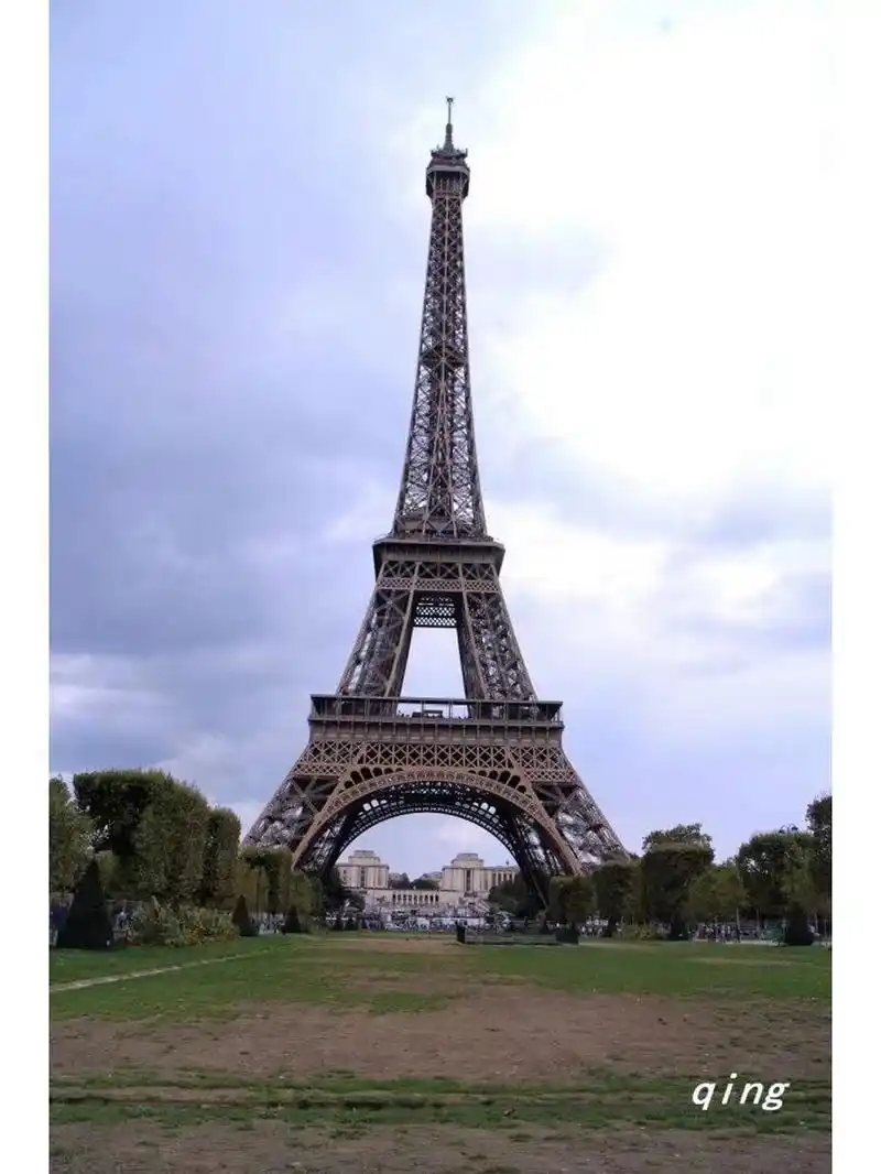 法国9193地标建筑埃菲尔铁塔 埃菲尔铁塔是世界著名建筑,法国文化