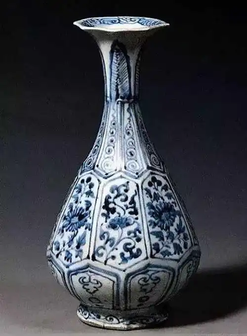 元 青花折枝花卉纹玉壶春瓶元青花花卉八宝纹大盘一件元青花瓷器的烧