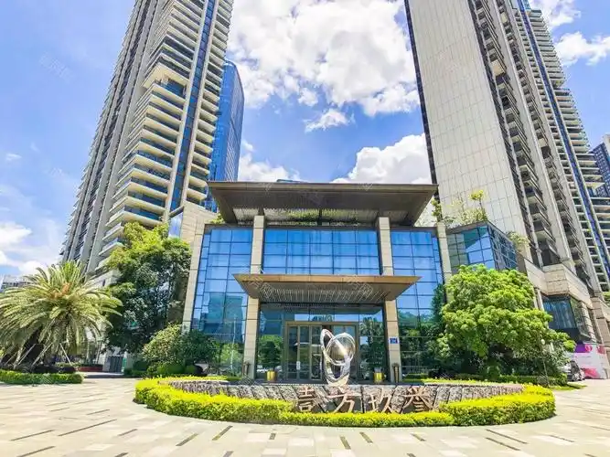 壹方中心中空复式4房东南朝向使用率高