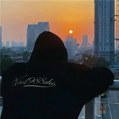 超火超好看的背影头像男生