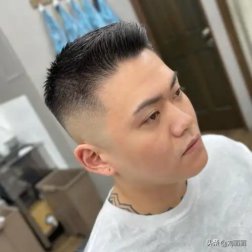 越剪越有型的男士发型,干净时尚还帅气,让你就像变个人