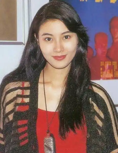 51岁的李嘉欣,就这样改写了她的结局,为了嫁豪门挨了一辈子的骂_父亲